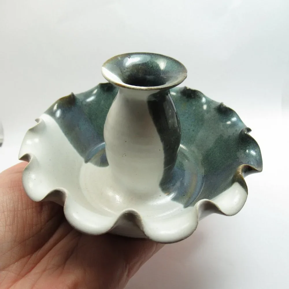Sheltons Pottery this listing